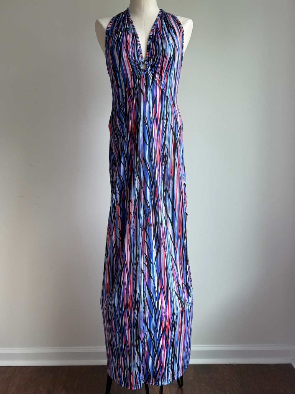 Vintage Sleeveless Maxi Dress with Abstract Stripe Print - Pink & Blue